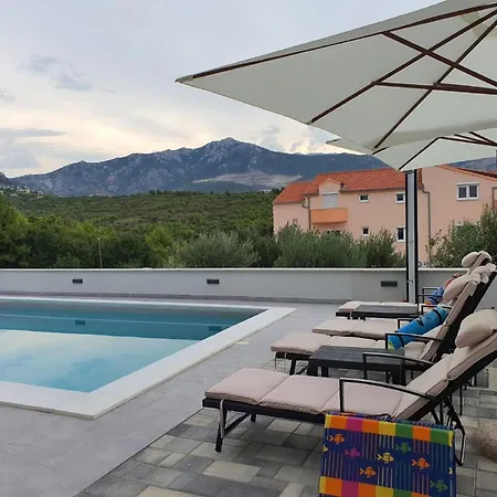 Διαμέρισμα Sky - Comfort Two Bedroom With Balcony 1 Σολίν