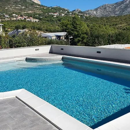 Διαμέρισμα Sky - Comfort Two Bedroom With Balcony 1 *